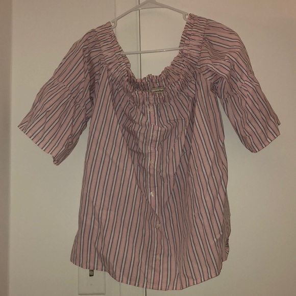 Abercrombie & Fitch Off the Shoulder Button Down - Picture 7 of 7